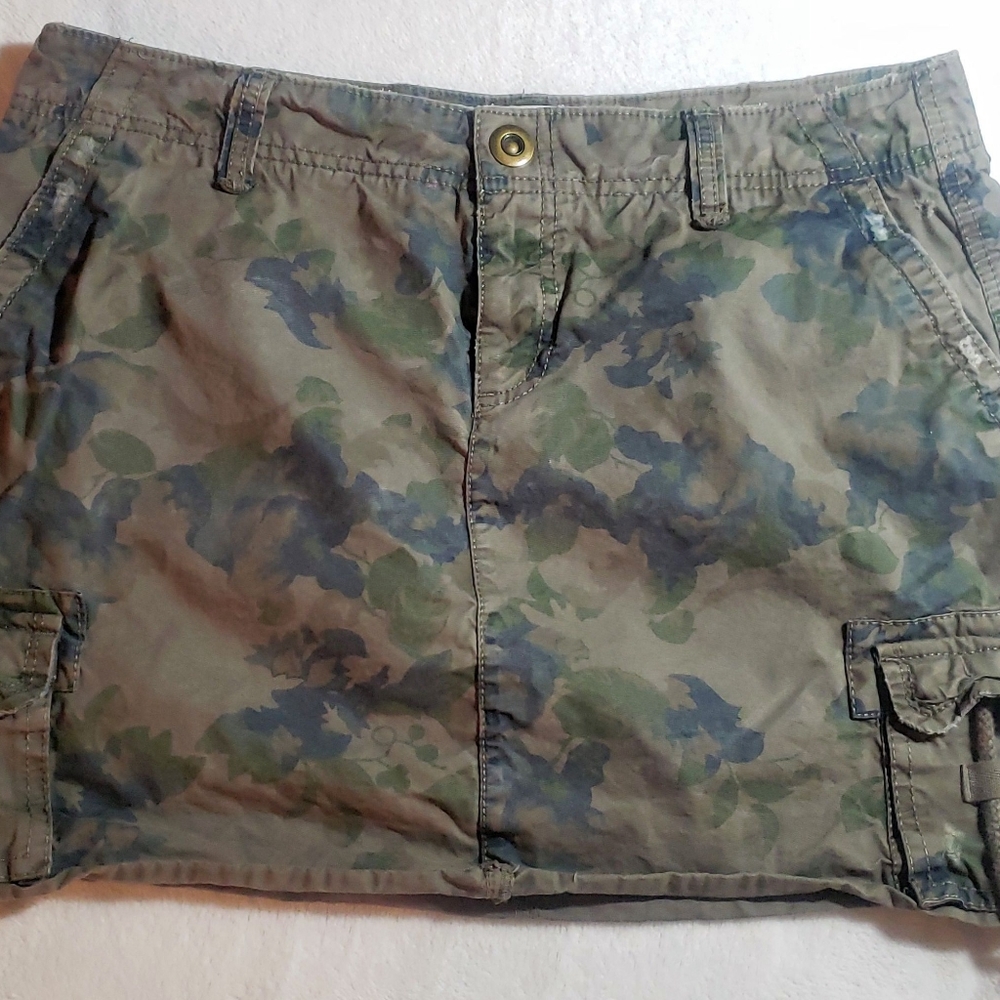 Old Navy Camouflage Mini Skirt Sz 10